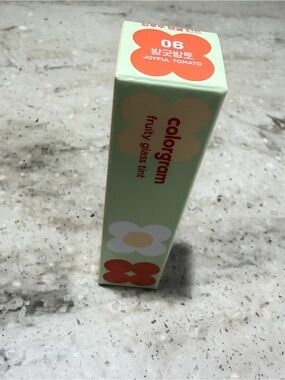 Colorgram Fruity Glass Tint 06 Joyful Tomato - Green & Orange Box